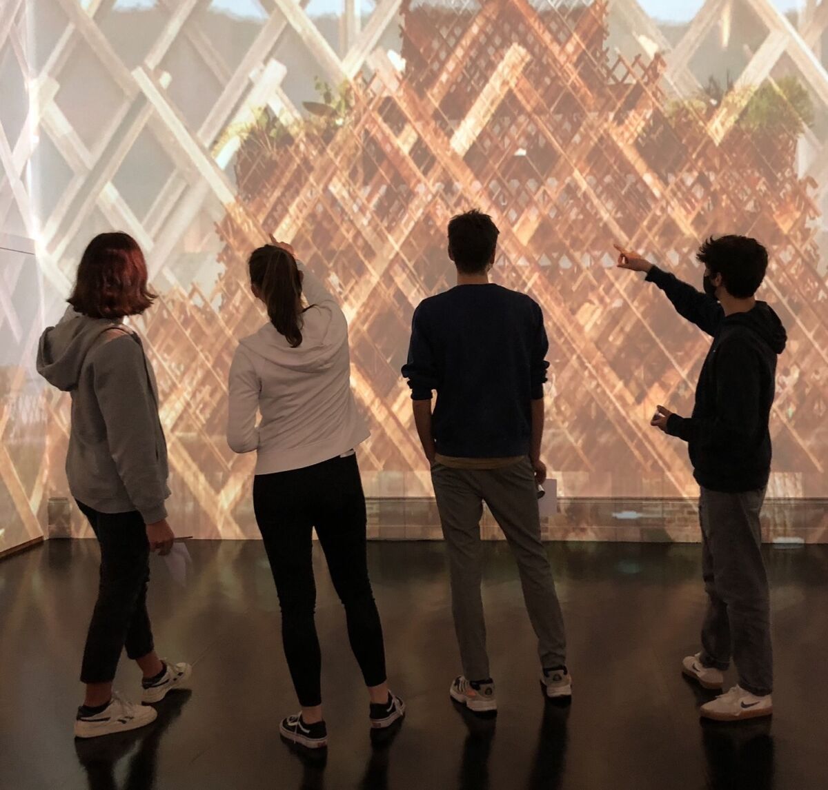 Dialogische Führungen und Workshops am S AM