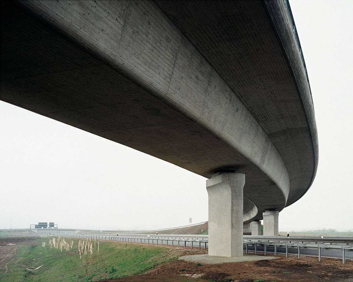 From A to B. Von Straßen, Highways und Datenströmen